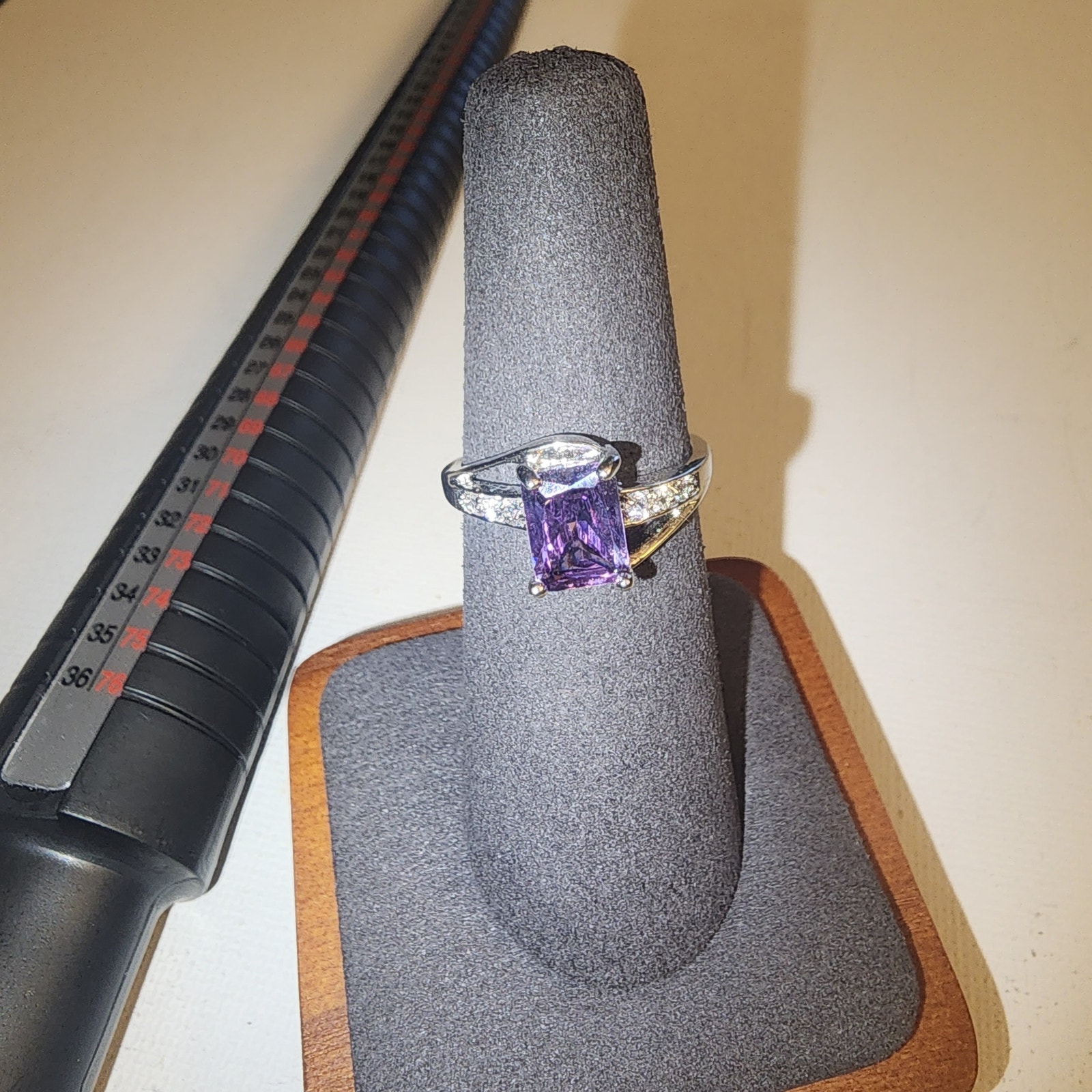 VINTAGE 925 STERLING SILVER SZ 6 AMETHYST & ALASTIAN CRYSTAL RING
