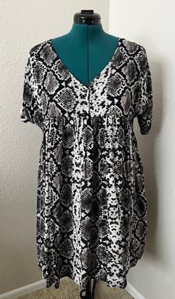 Item photo preview #3