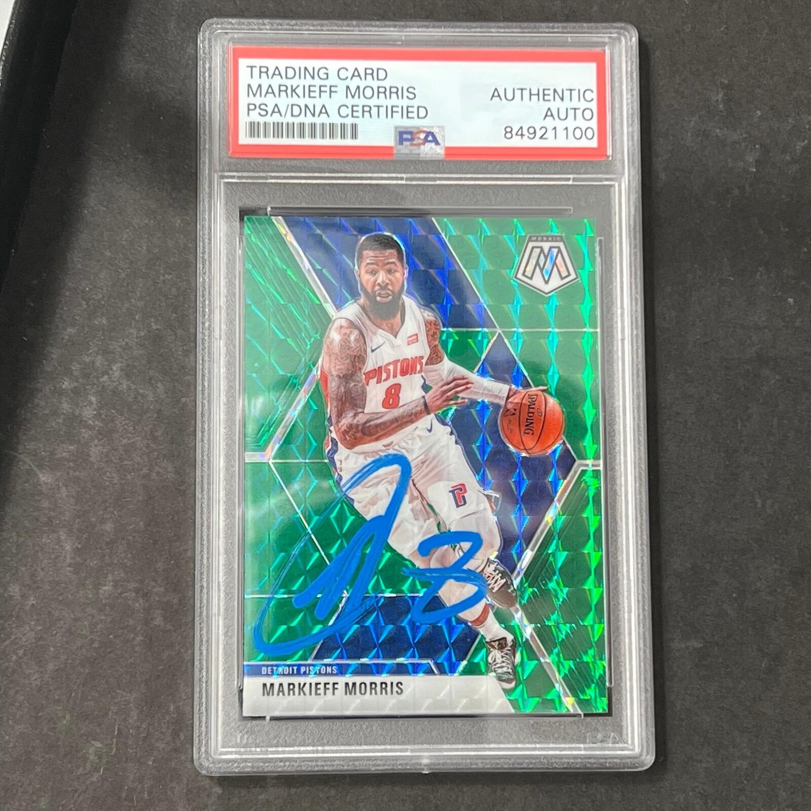 2019-2020 Panini Mosaic #77 Markieff Morris Signed Card AUTO PSA Slabbed Pistons