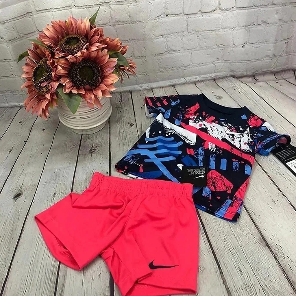 Nike T-Shirt Shorts bright 18M