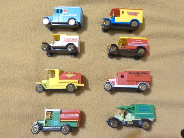 8 Miniature Vintage Readers Digest Classic Antique Delivery