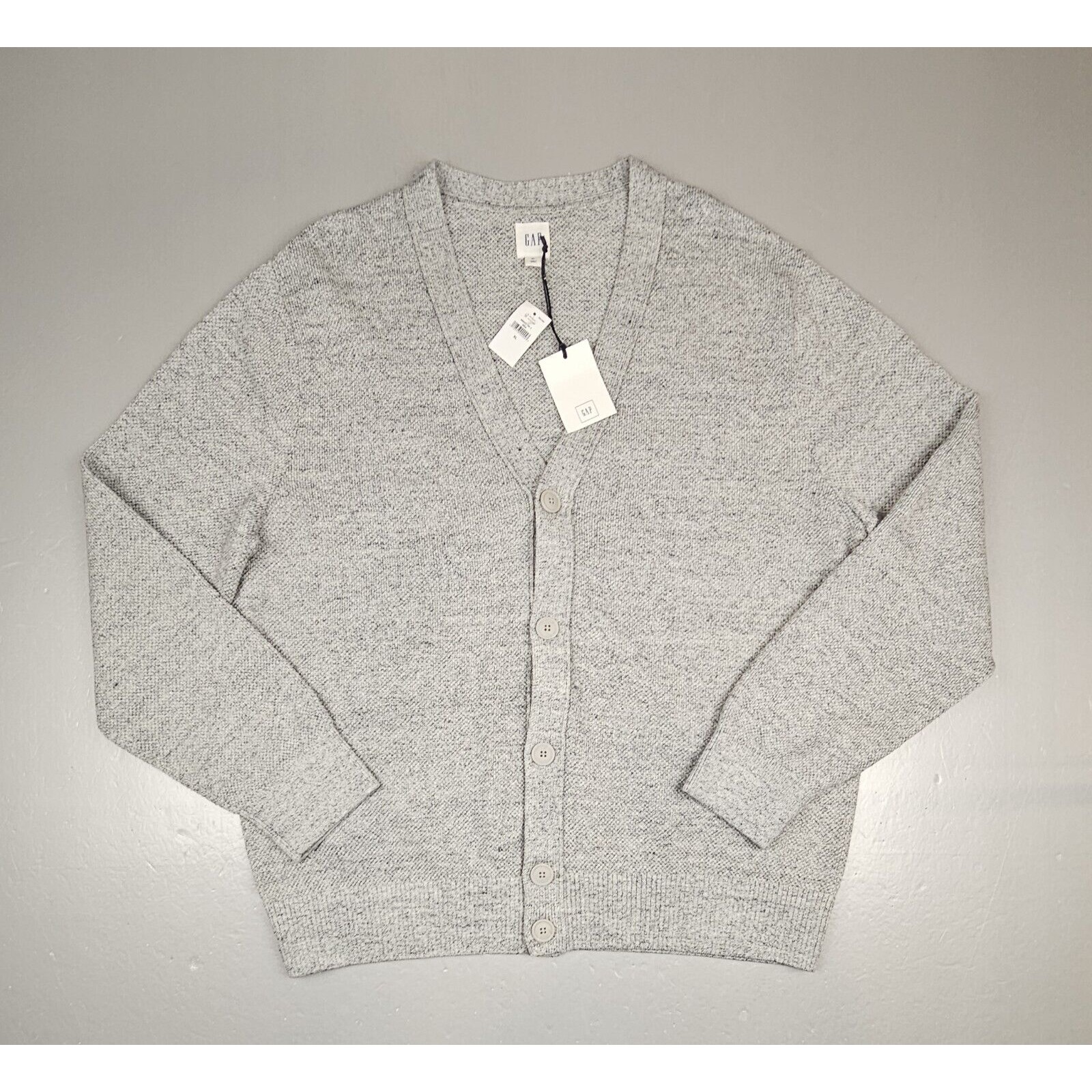 Gap For Good Cardigan Mens XL. Long Sleeve V-Neck Button Front Gray Sweater.