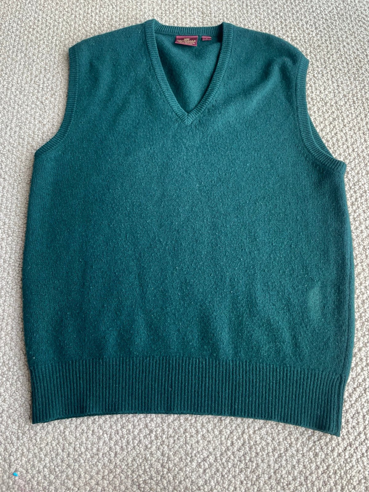Vintage Nordstrom Women’s 100% Lambswool Sleeveless V-Neck Vest Forest Green L