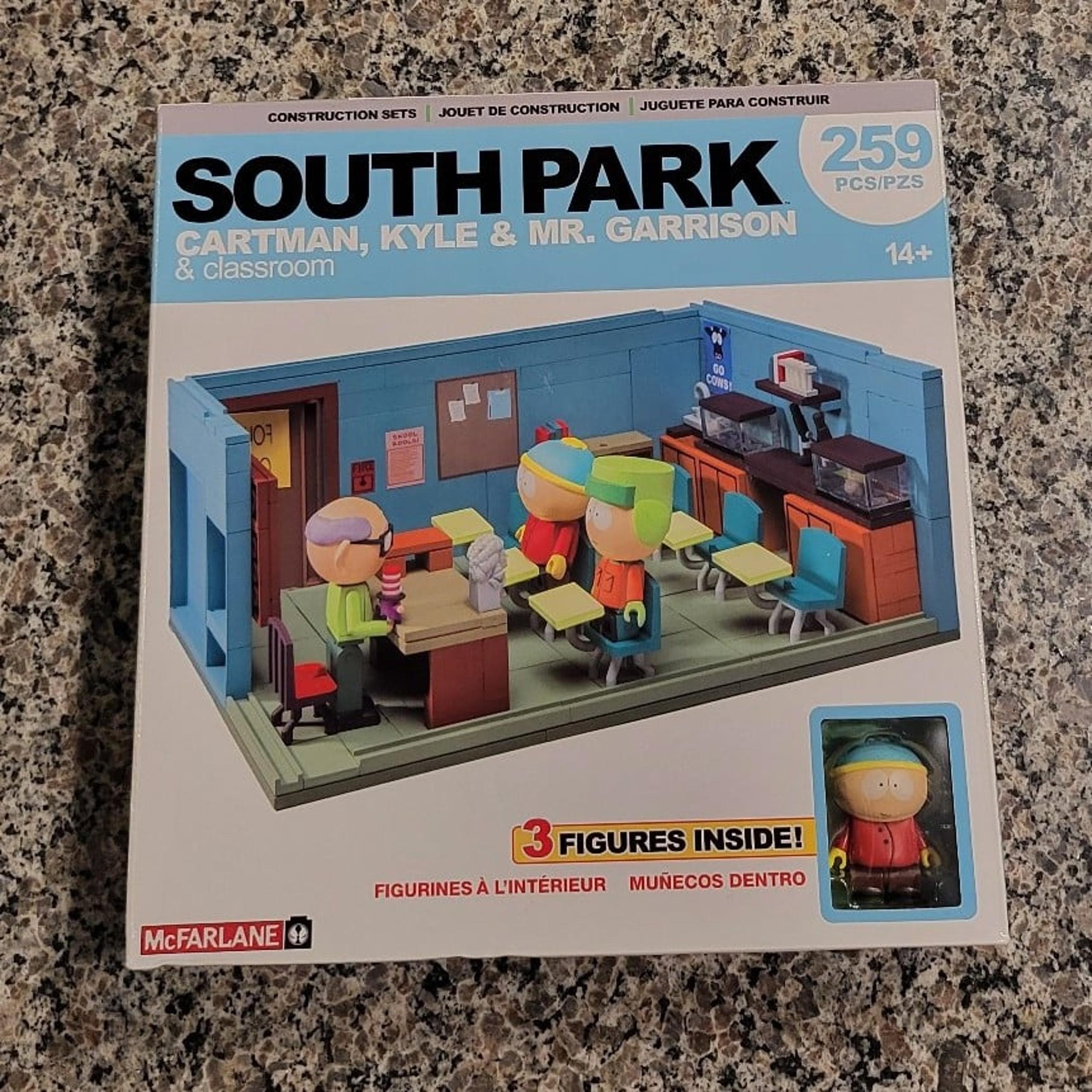 MacFarlane Builds, South Park, Cartman Kyle & Mr. Garrison in Classroom