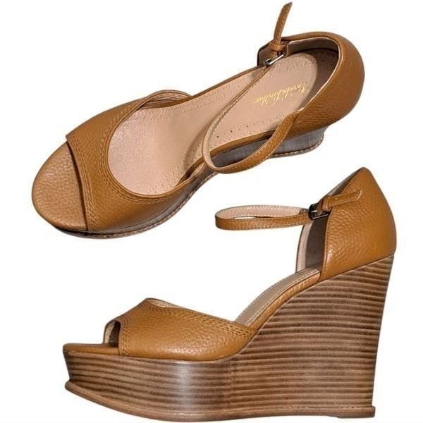 Brooks Brothers Platform Chunky Leather Stacked Wedge Sandals Size 10 Brown