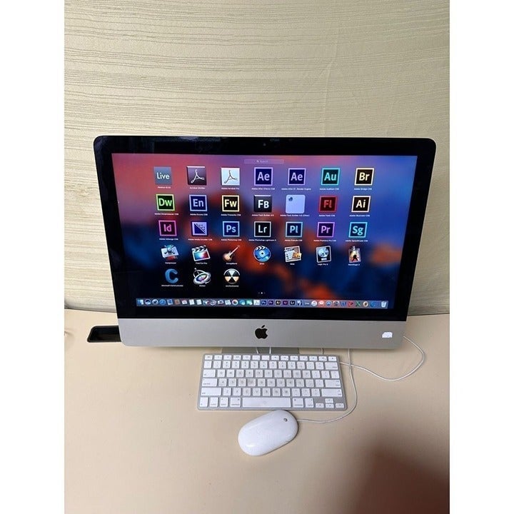 Apple iMac 21.5 2.7GHz Intel Core i5 8GB 1TB with Programs