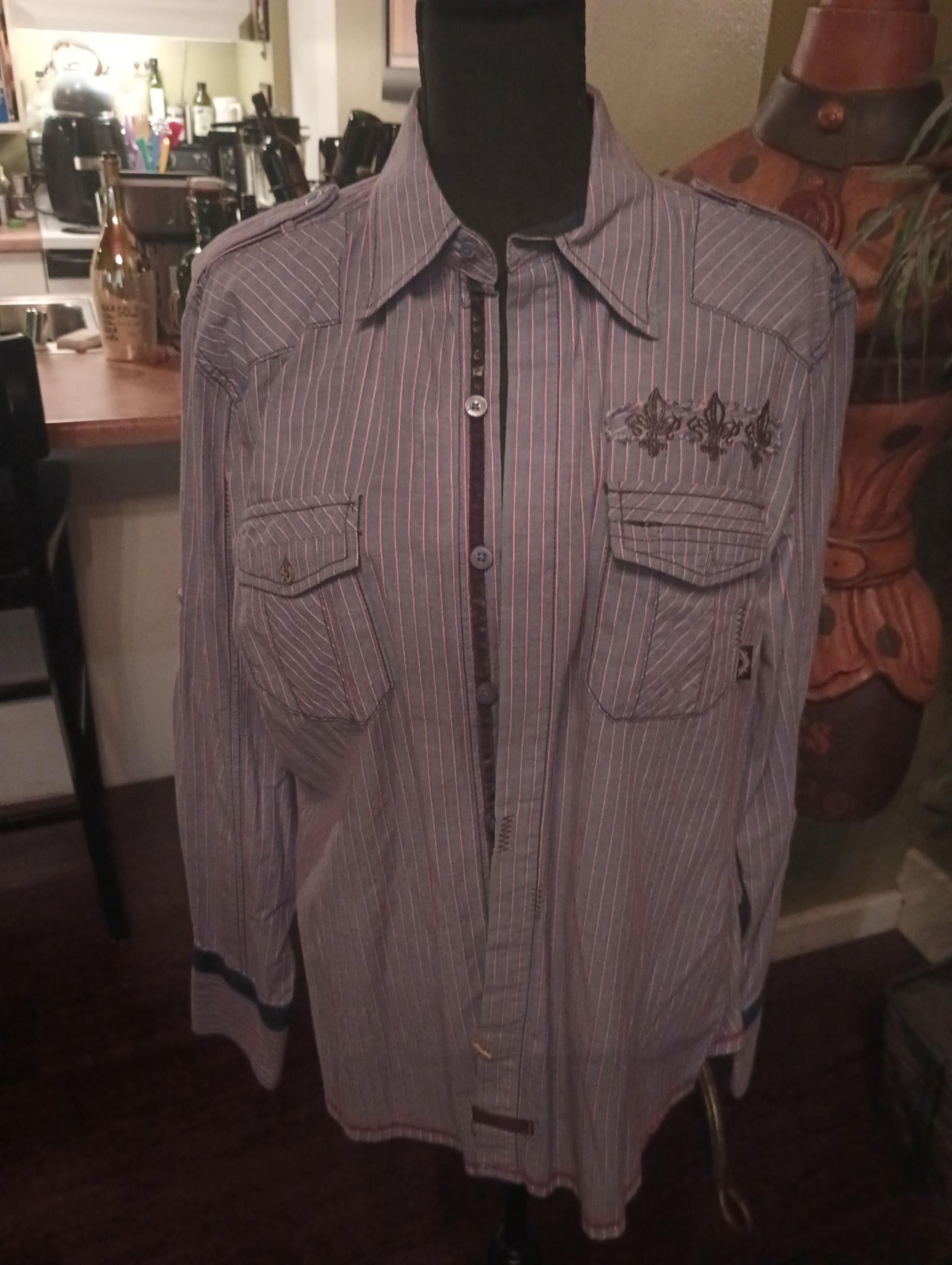 Men's Fender gray with pink pinstripe button down dress shirt.