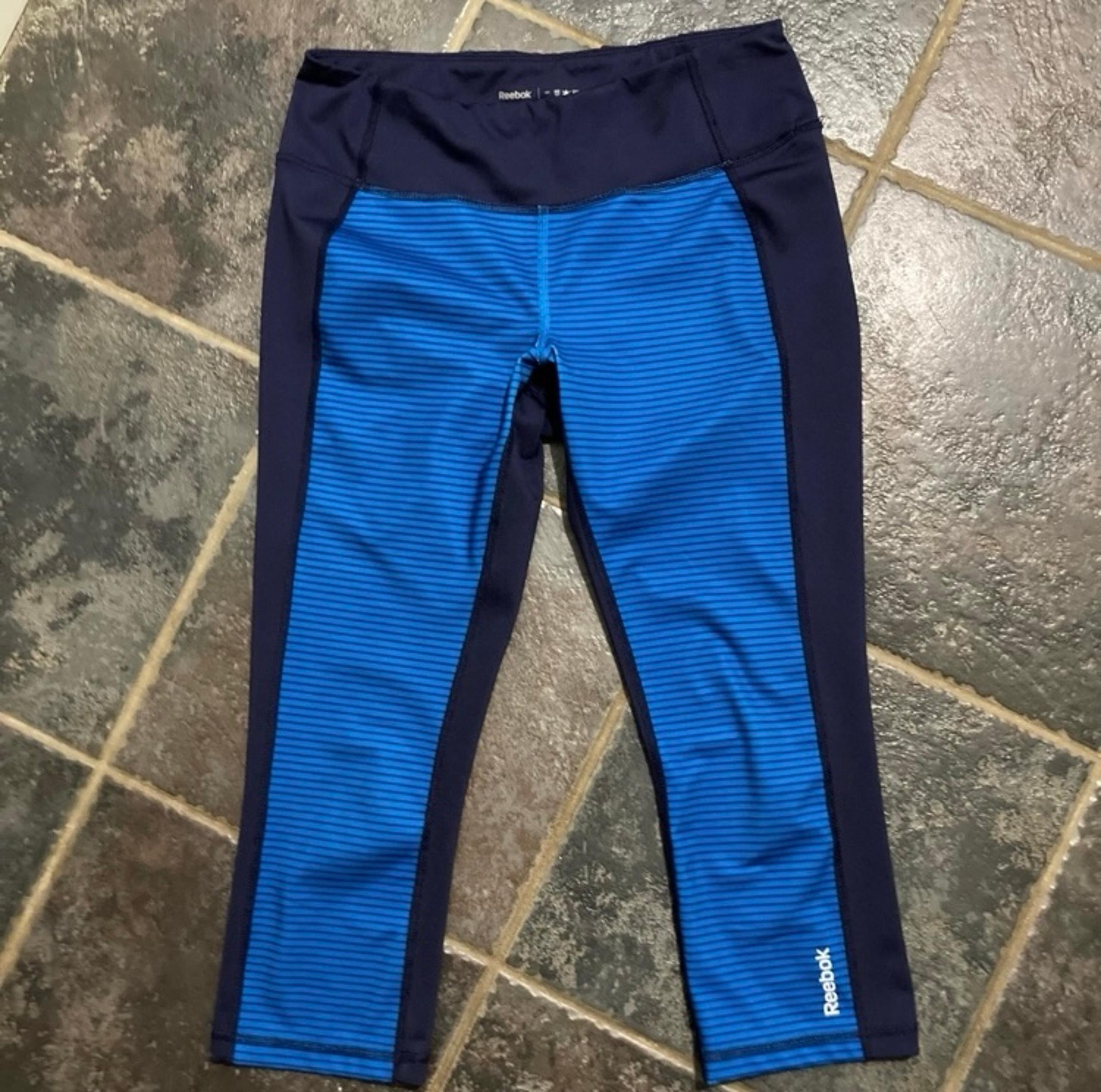 Reebok Women’s Cropped Athletic Leggings Size M