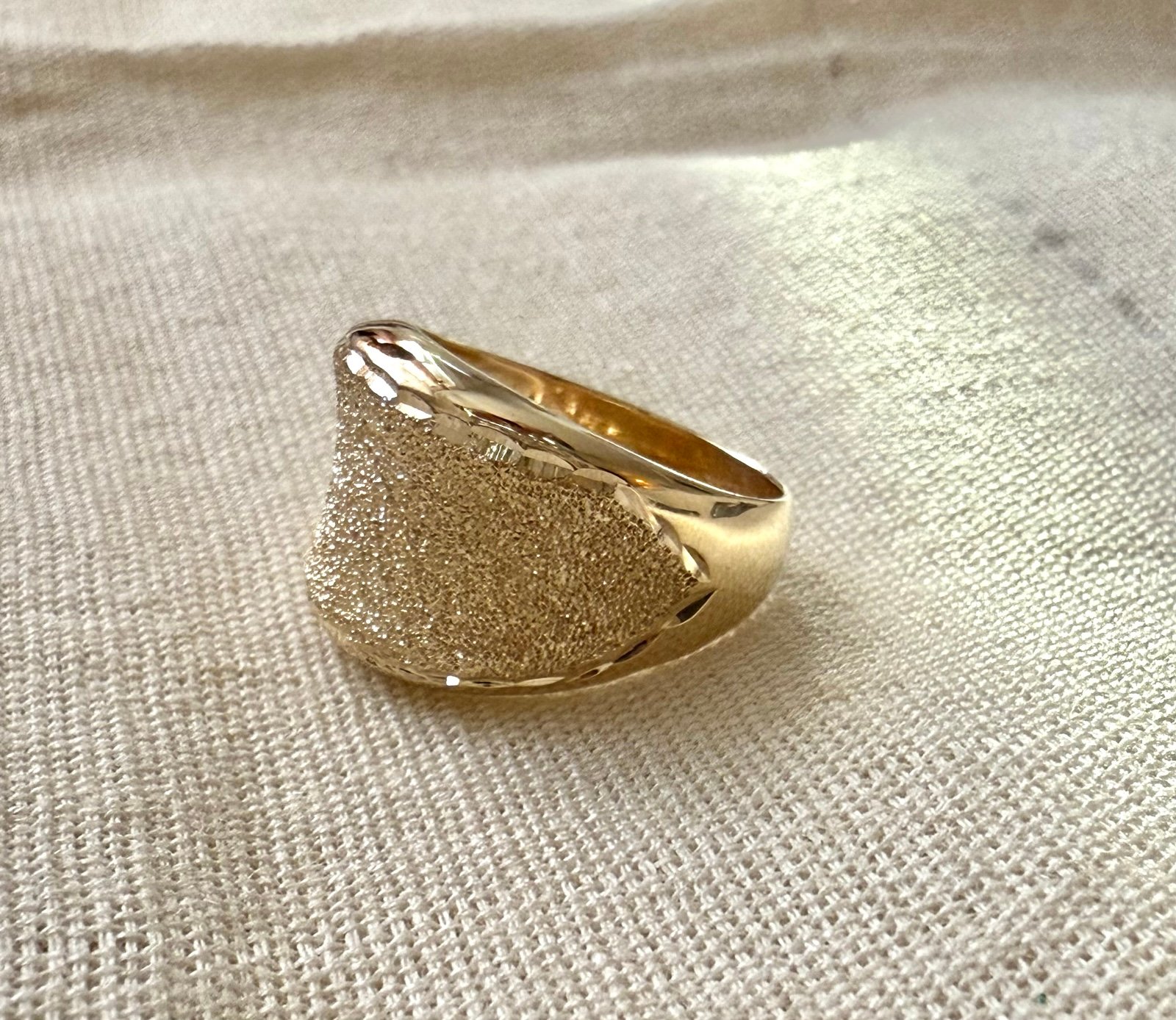 Vintage 10K Gold Textured Ring - Size 7 Solid Gold