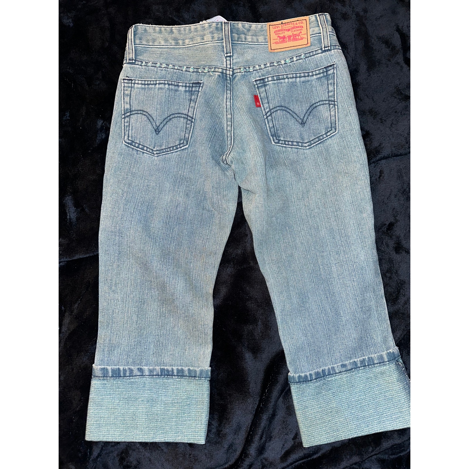 VINTAGE NWT DEADSTOCK FADED LEVIS CAPRI JEANS SIZE 2