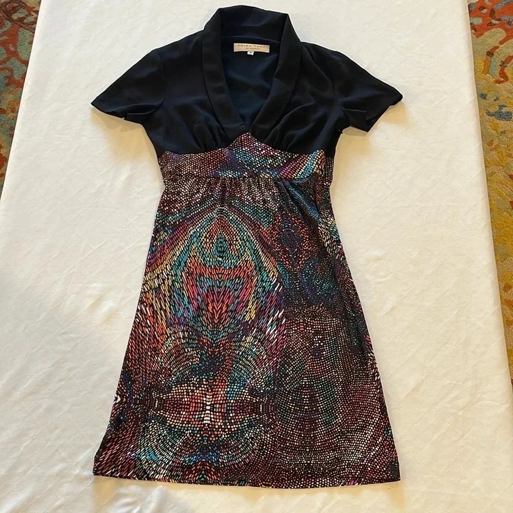 Trina Turk Los Angeles women's silk dress size 2 EUC