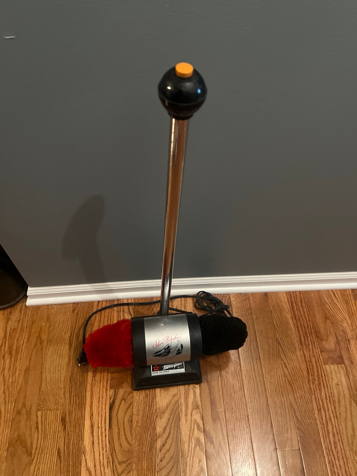 Three Stars Shoe Polisher