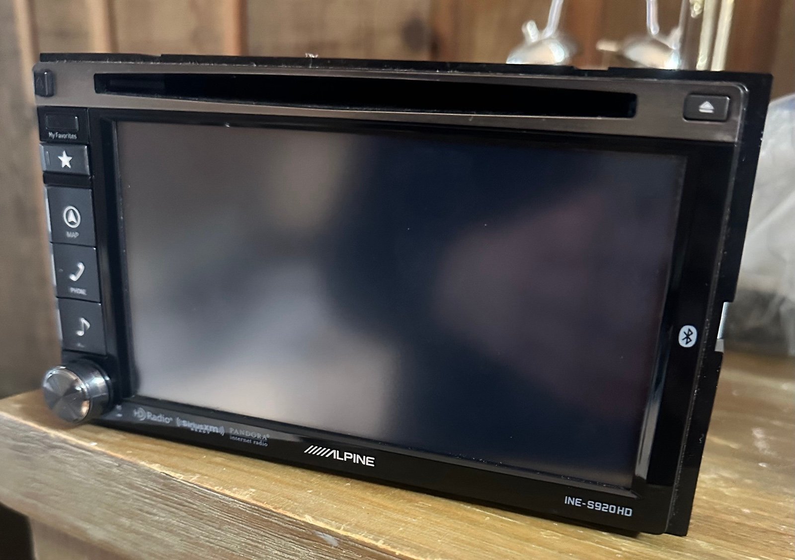 Double din Alpine stereo with GPS