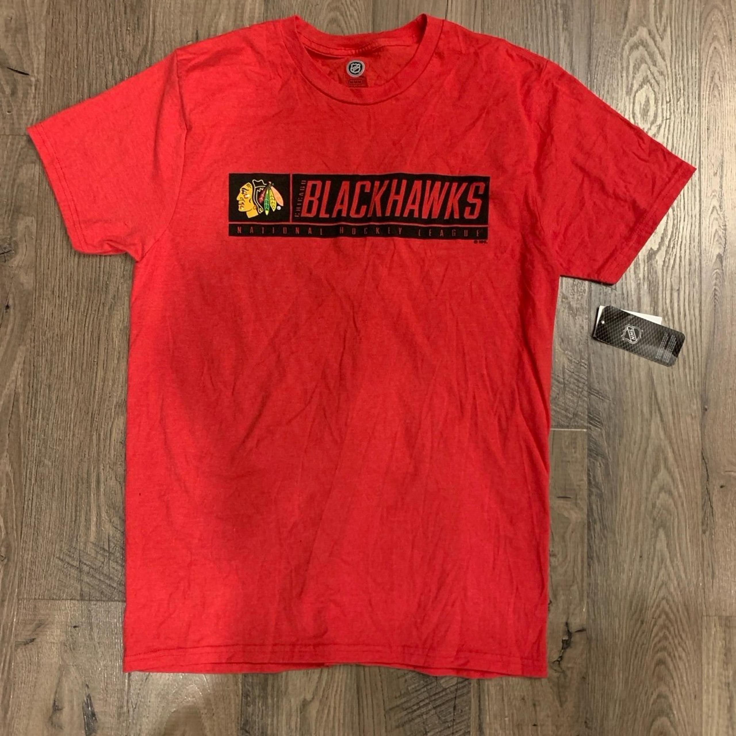 Men’s MEDIUM NHL Chicago Black Hawks T-Shirt