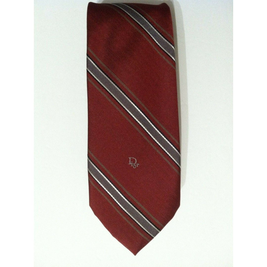 CHRISTIAN DIOR VINTAGE MENS RED 95%POLYESTER 5%SILK CLASSIC TIE WIDTH:3