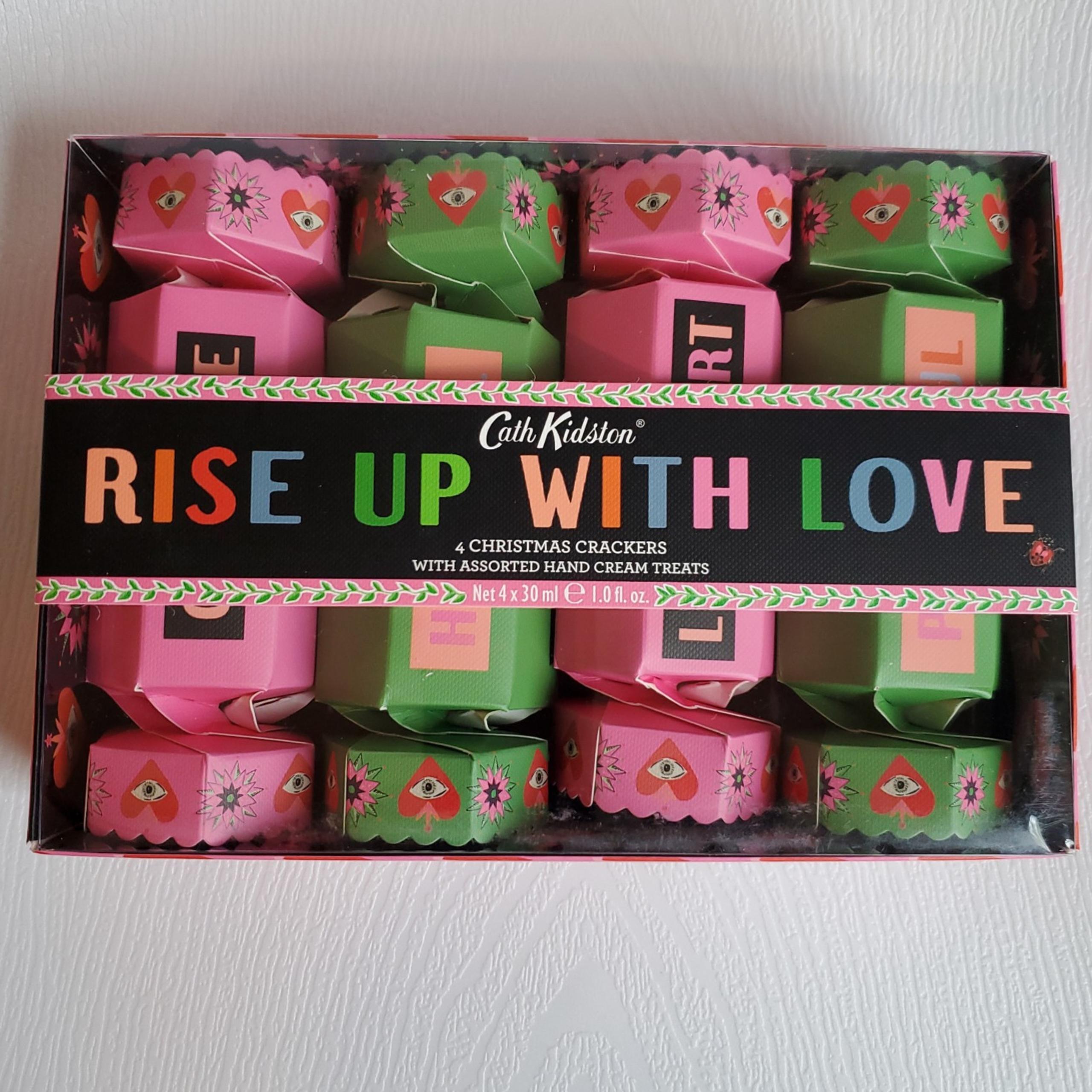 NIB Cath Kidston Rise Up With Love 4pc Christmas Cracker Set with Hand Creams