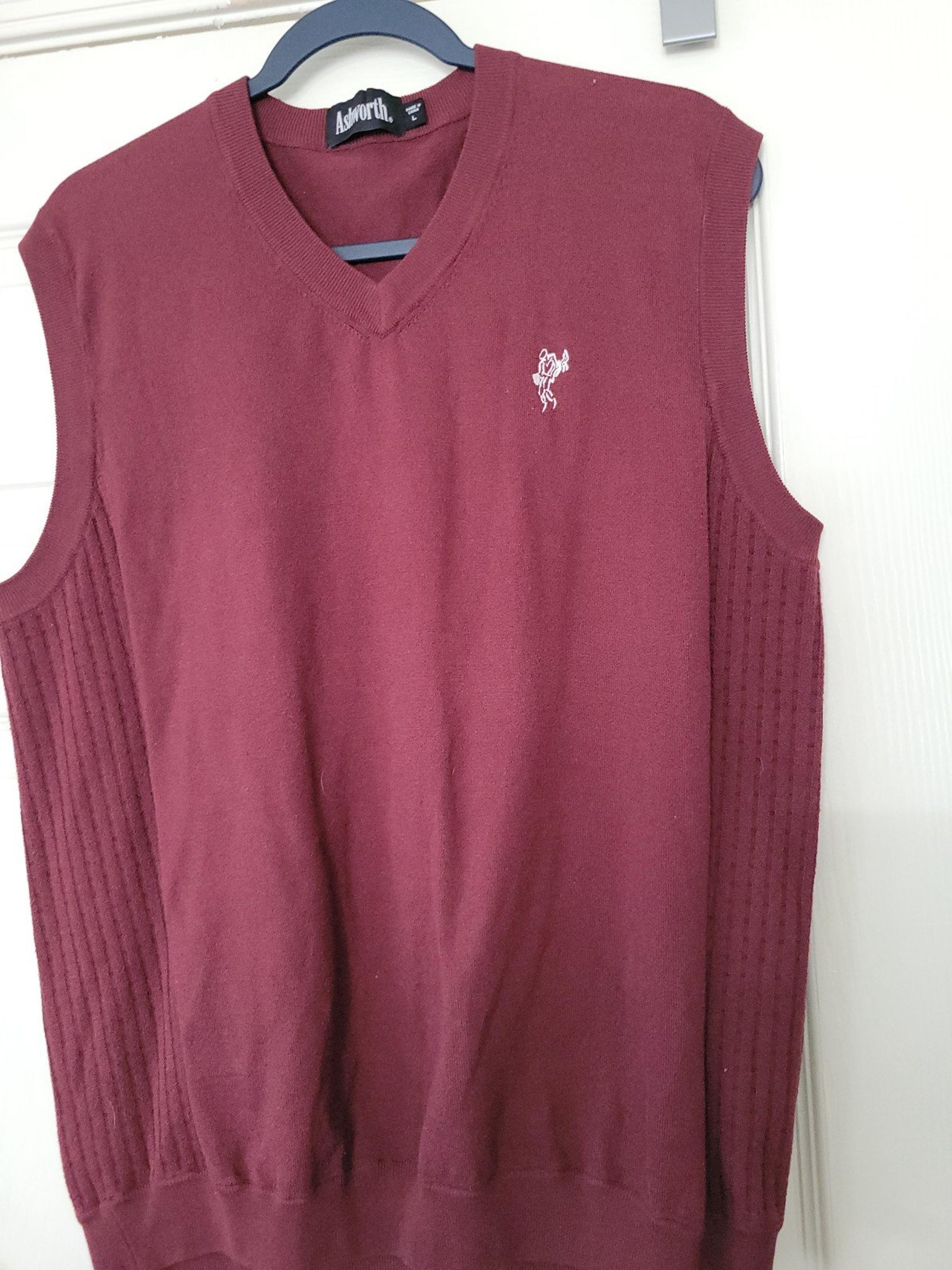 Ashworth Sweater Golf Vest Men's L Burgandy V Neck 
Ribbed Sides Casual