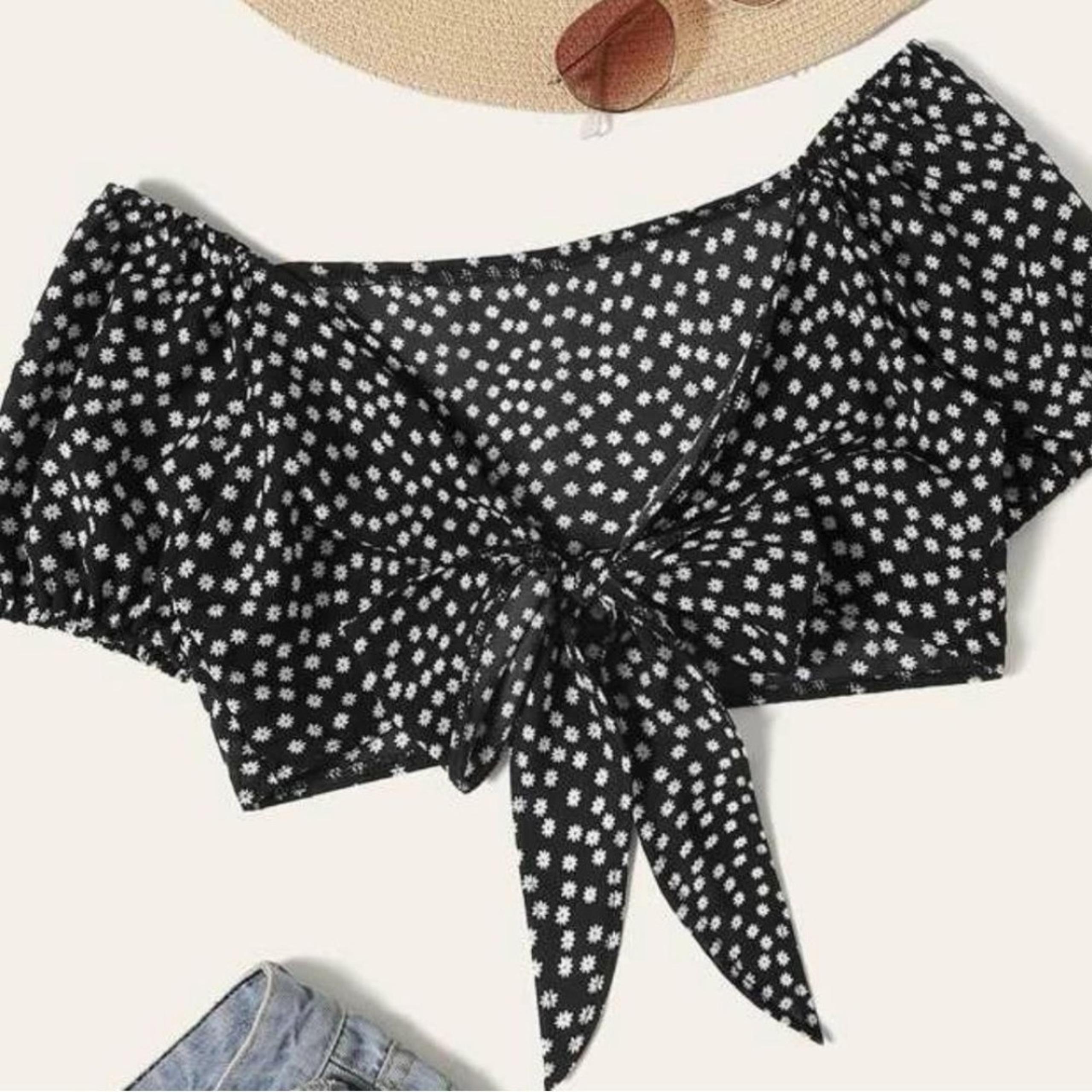 Shein Womens Floral White And Black Crop Top-new without tags