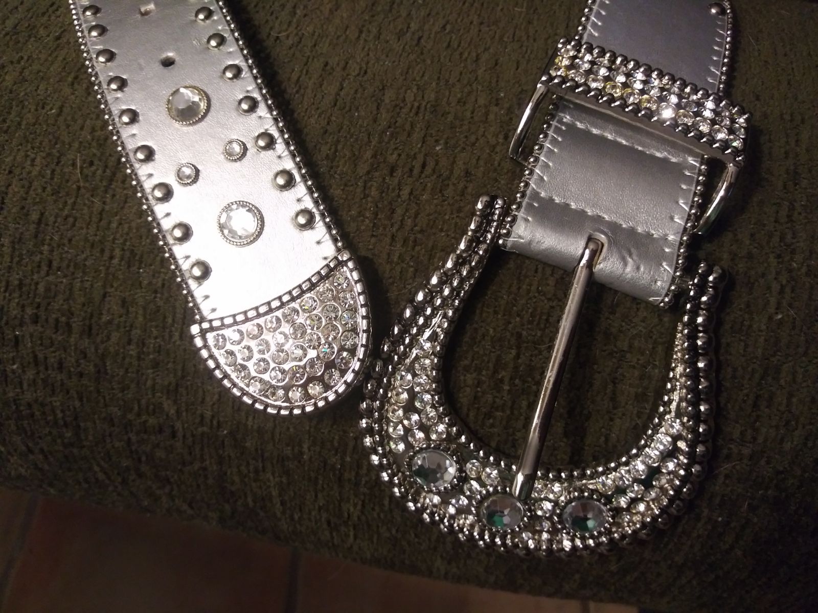 CHRISTINE ALEXANDER BELT- EUC- SIZE MEDI