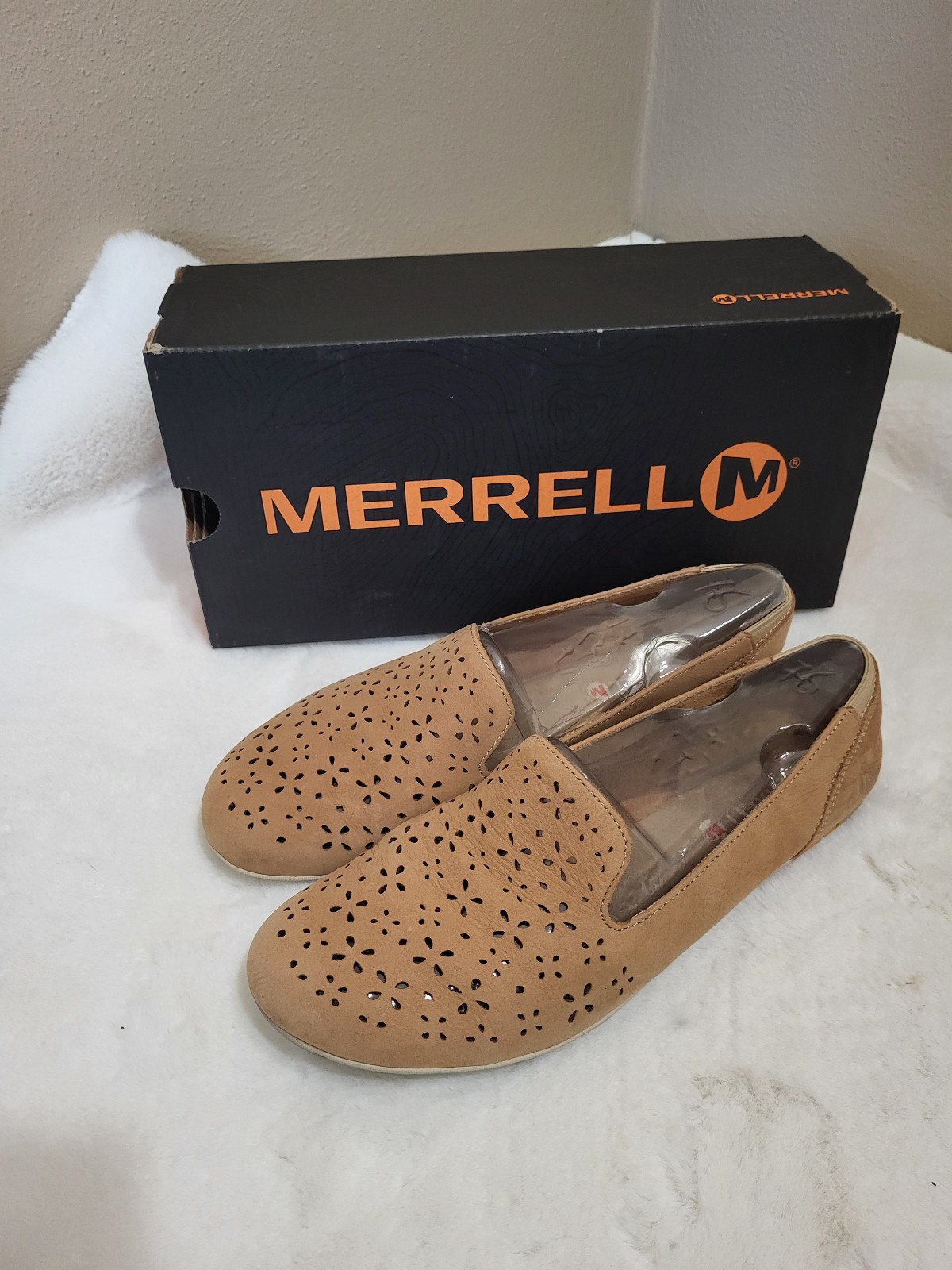 Merrell Brown Sugar Leather Laser Cut Slip on Lightweight Flats Size 9.5.in grea
