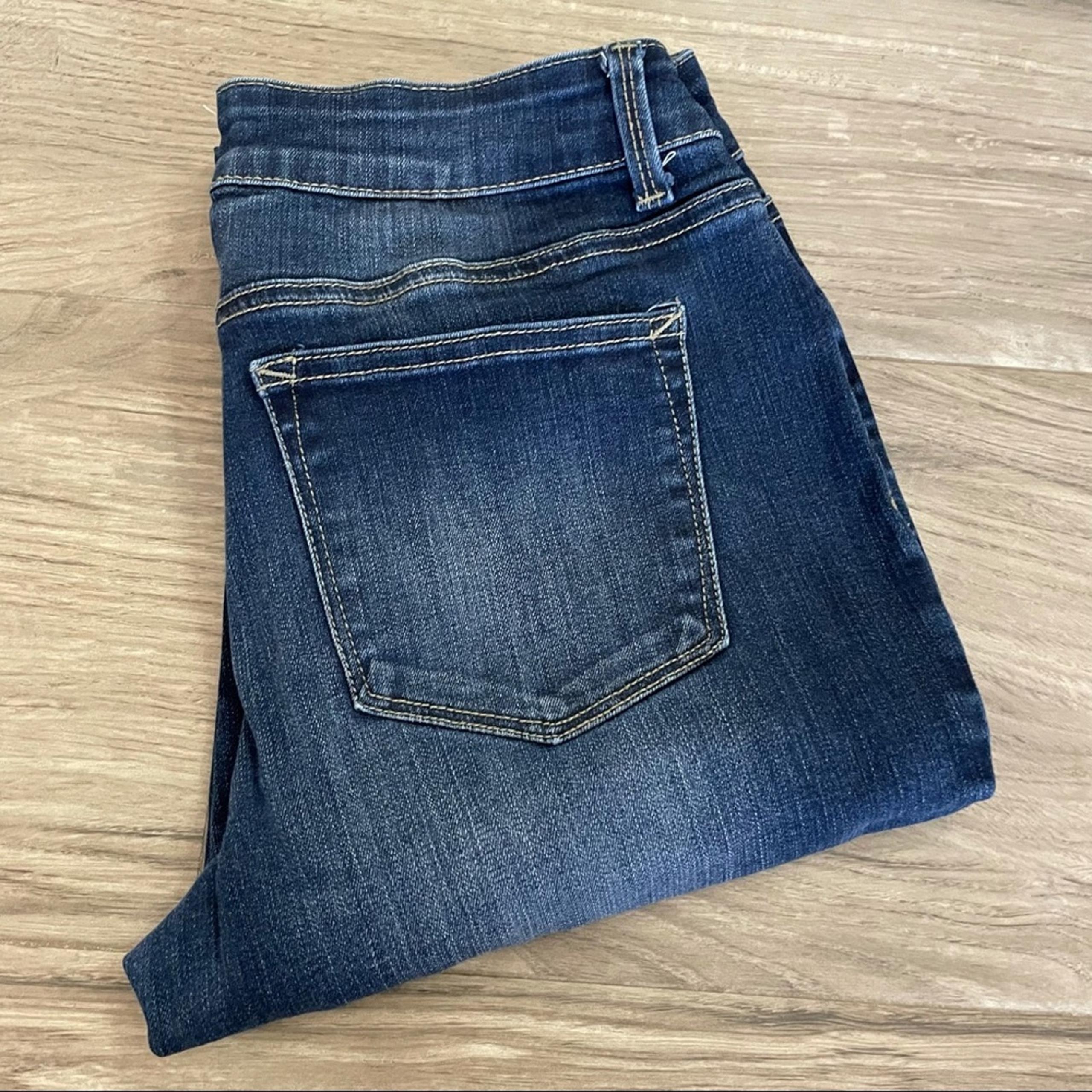 Maurices blue jean jeggings size medium