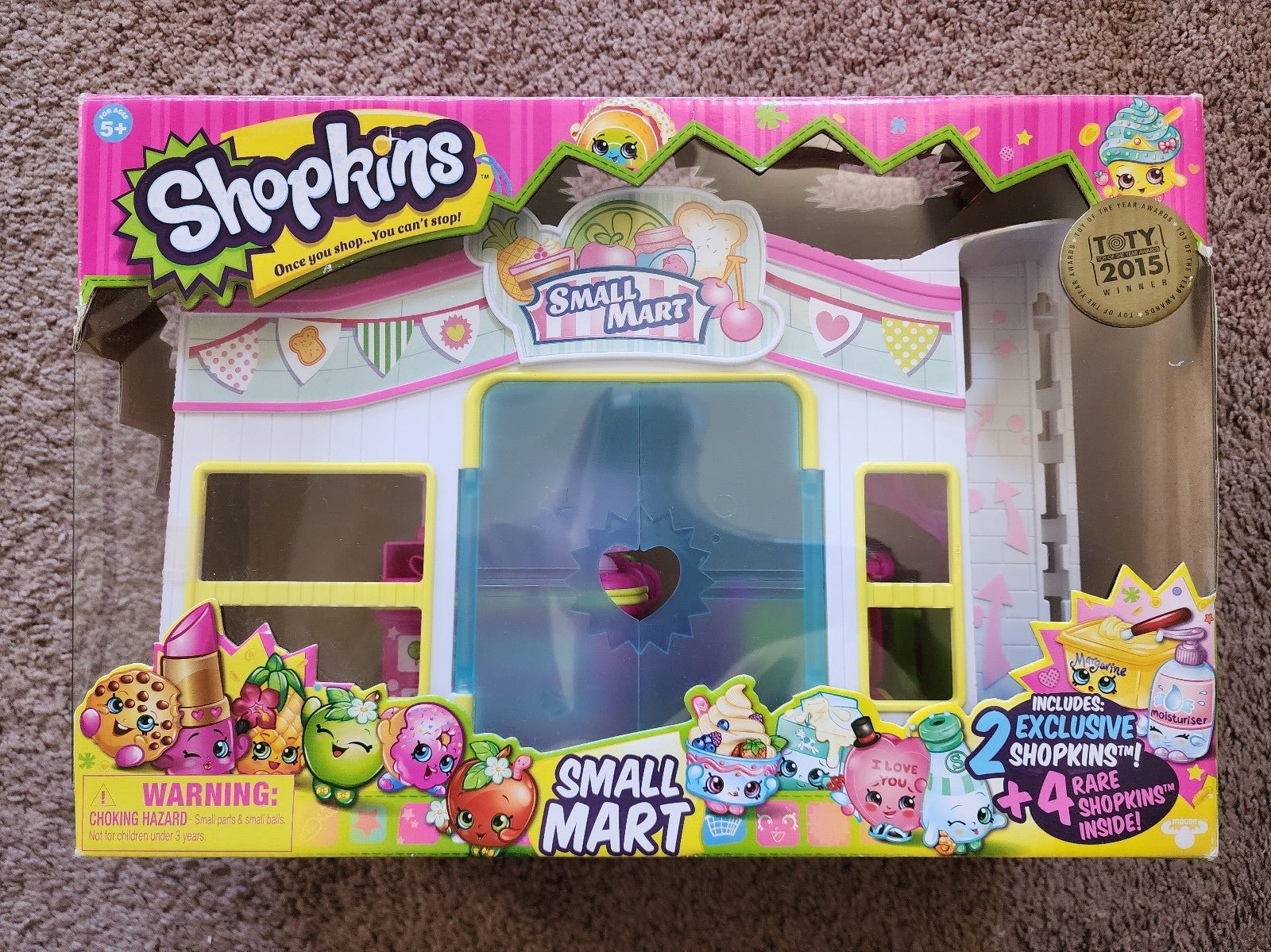 Shopkins Small Mart Playset with Shopkins Figures