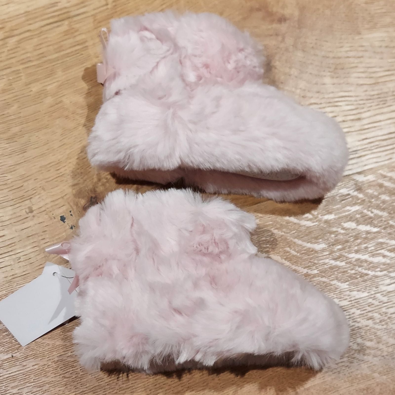 New! UGG Infant Booties