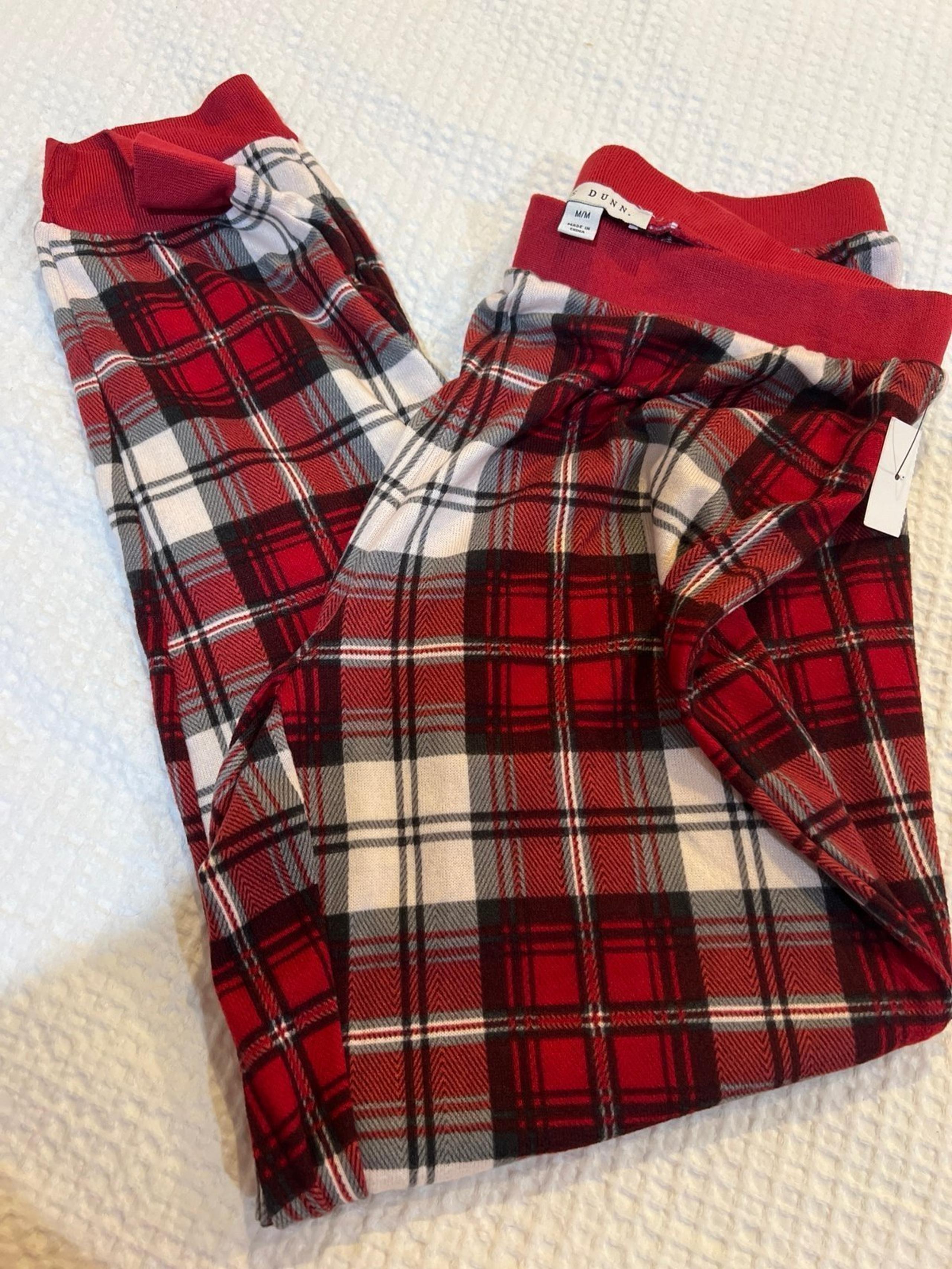 RAE Dunn Plaid Christmas pajama pants cuff ankle new never worn size Medium.