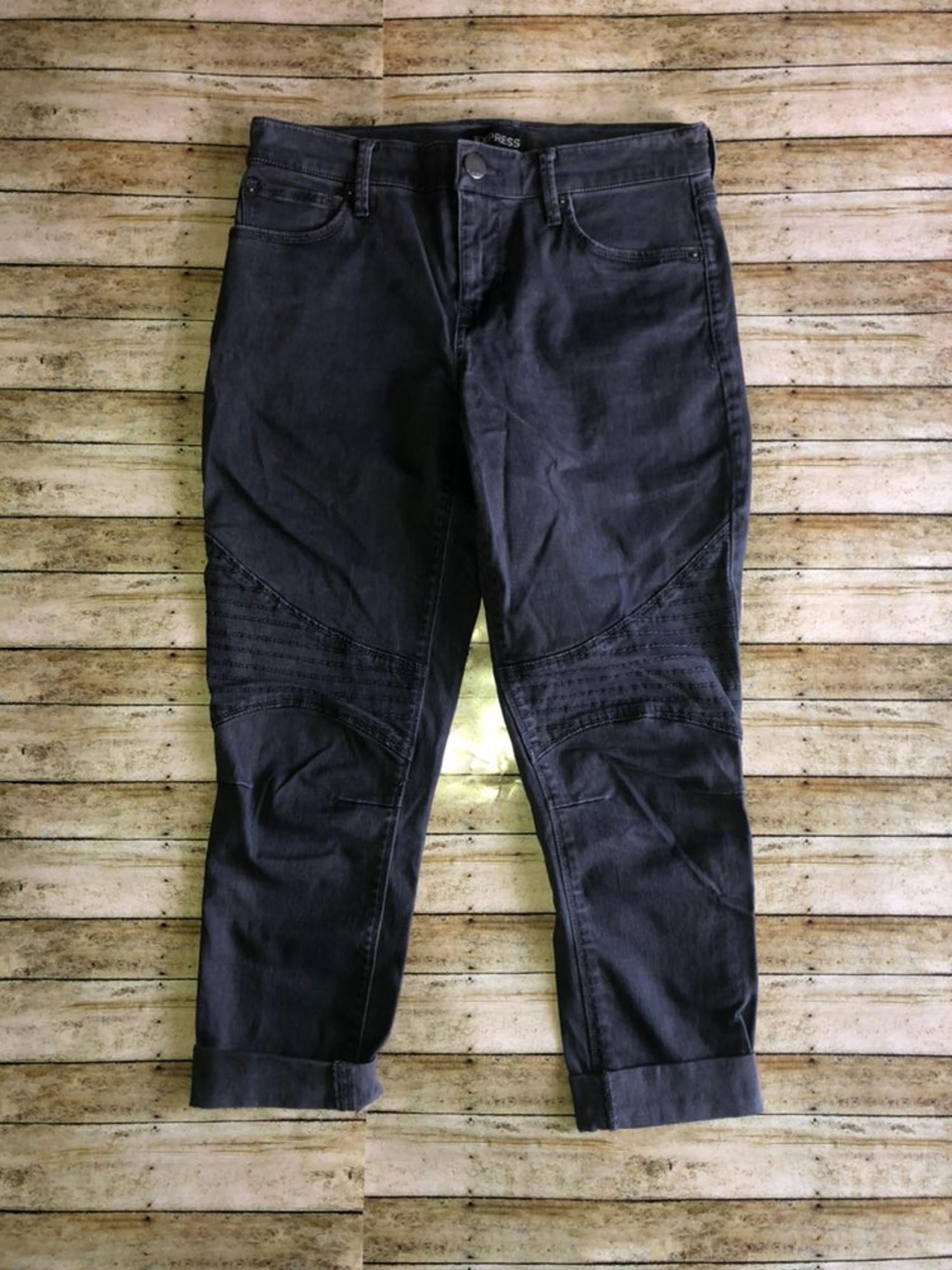 Express Precision Fit Crop Gray Pants 2