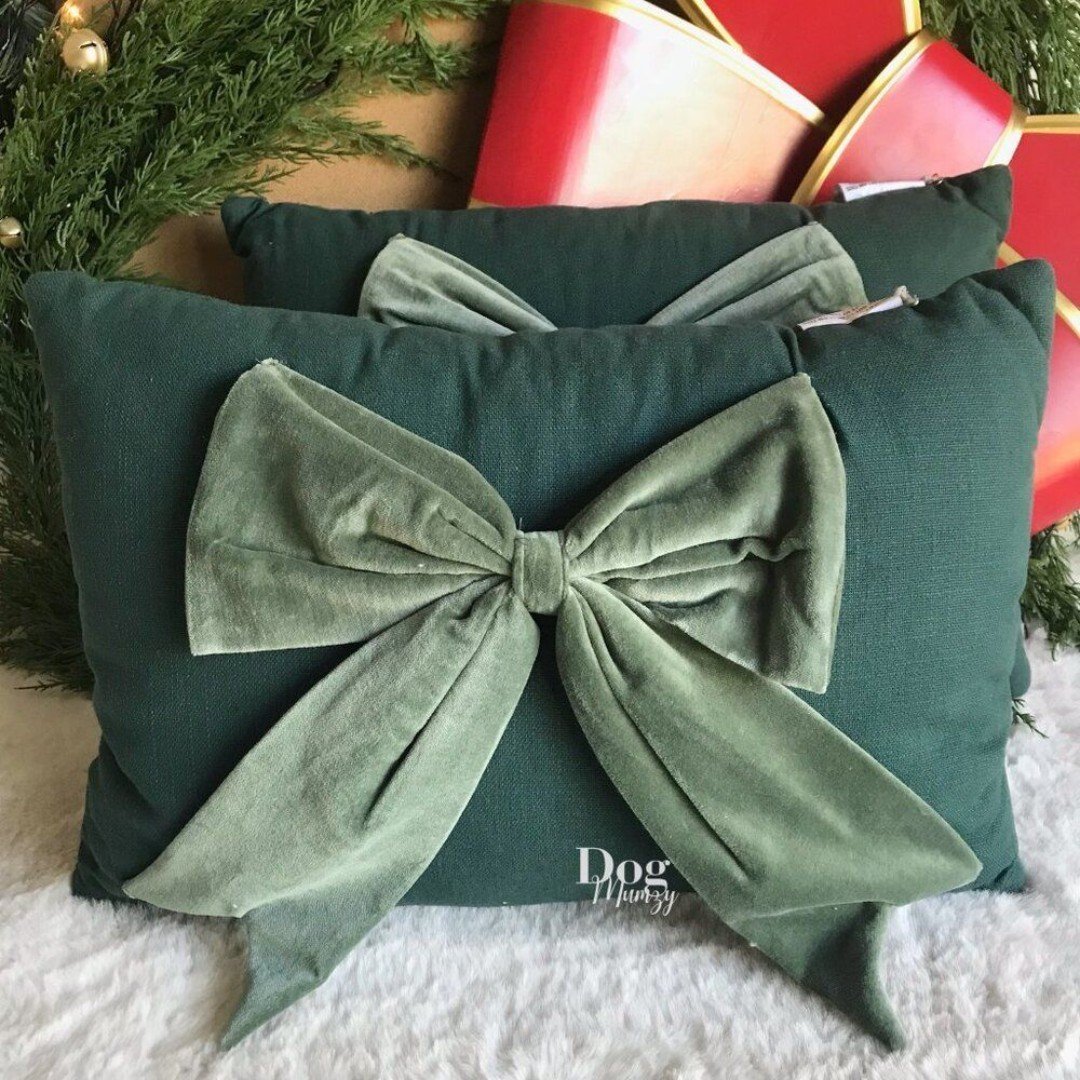 2 Green Ribbon Decorative Christmas Pillows
