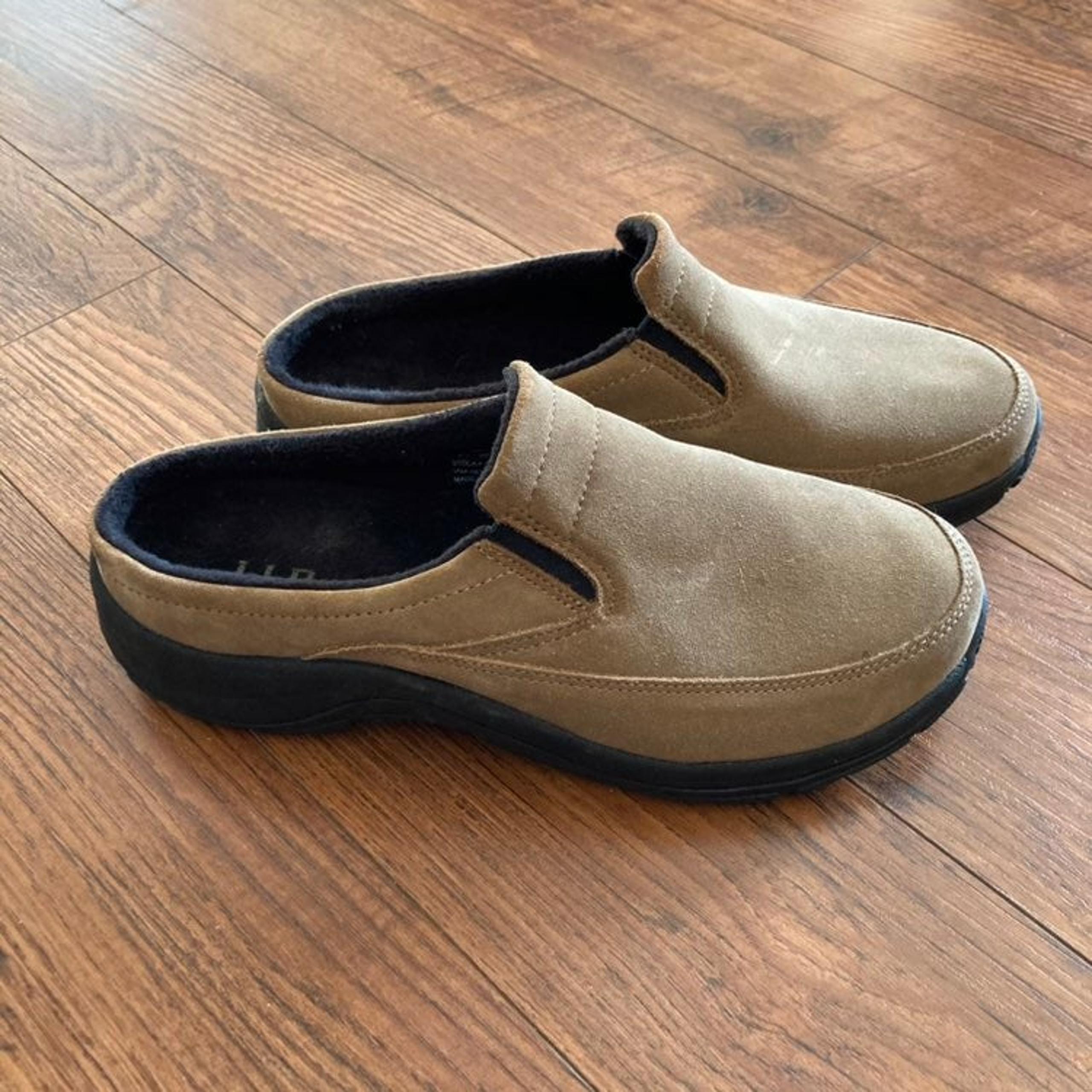 Lands End Shoes Slip On Suede 9.5