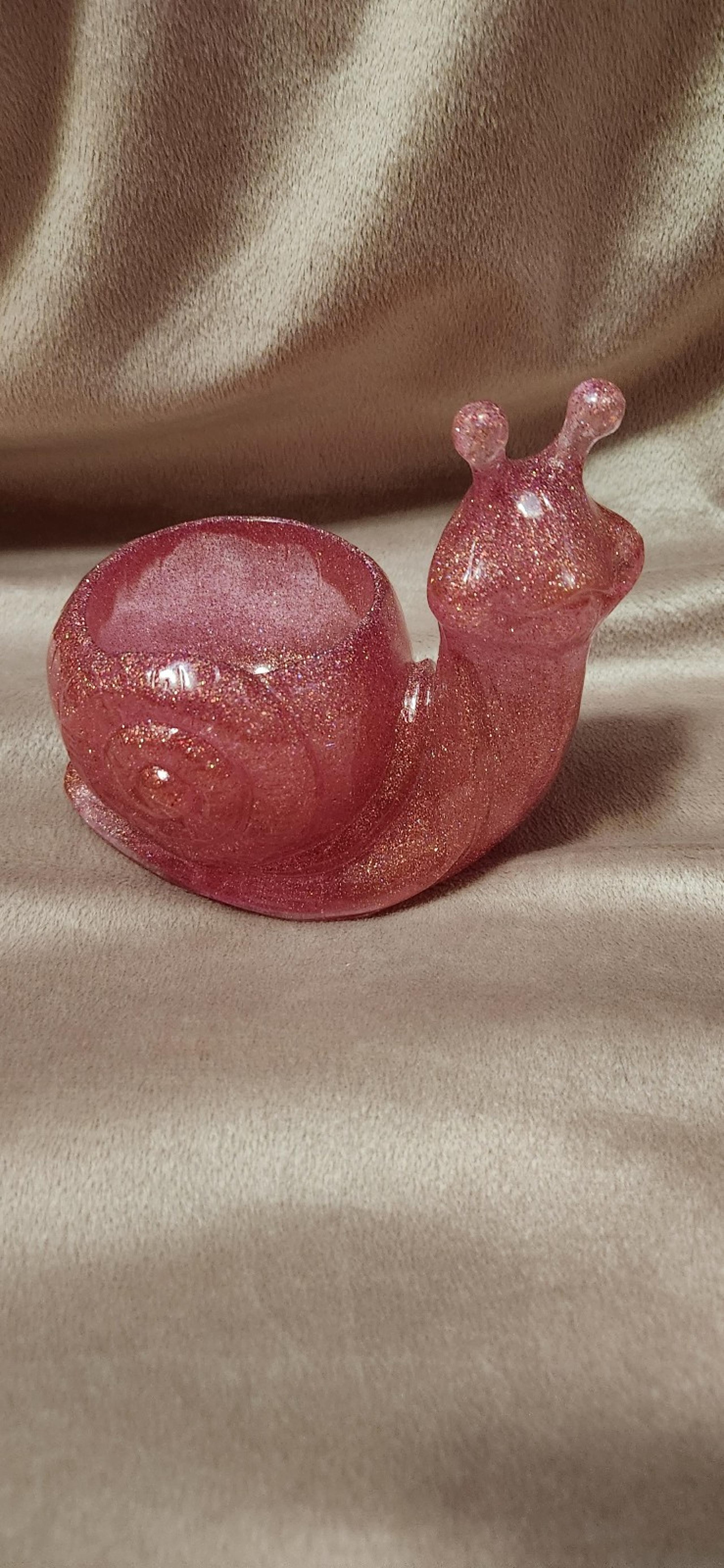 Pink glitter snail bowl dish