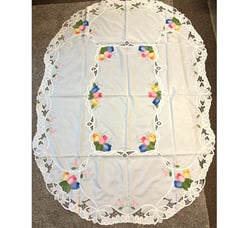 Battenberg-Style Lace Edge Tulip Applique Design White Tablecloth/Table Linen