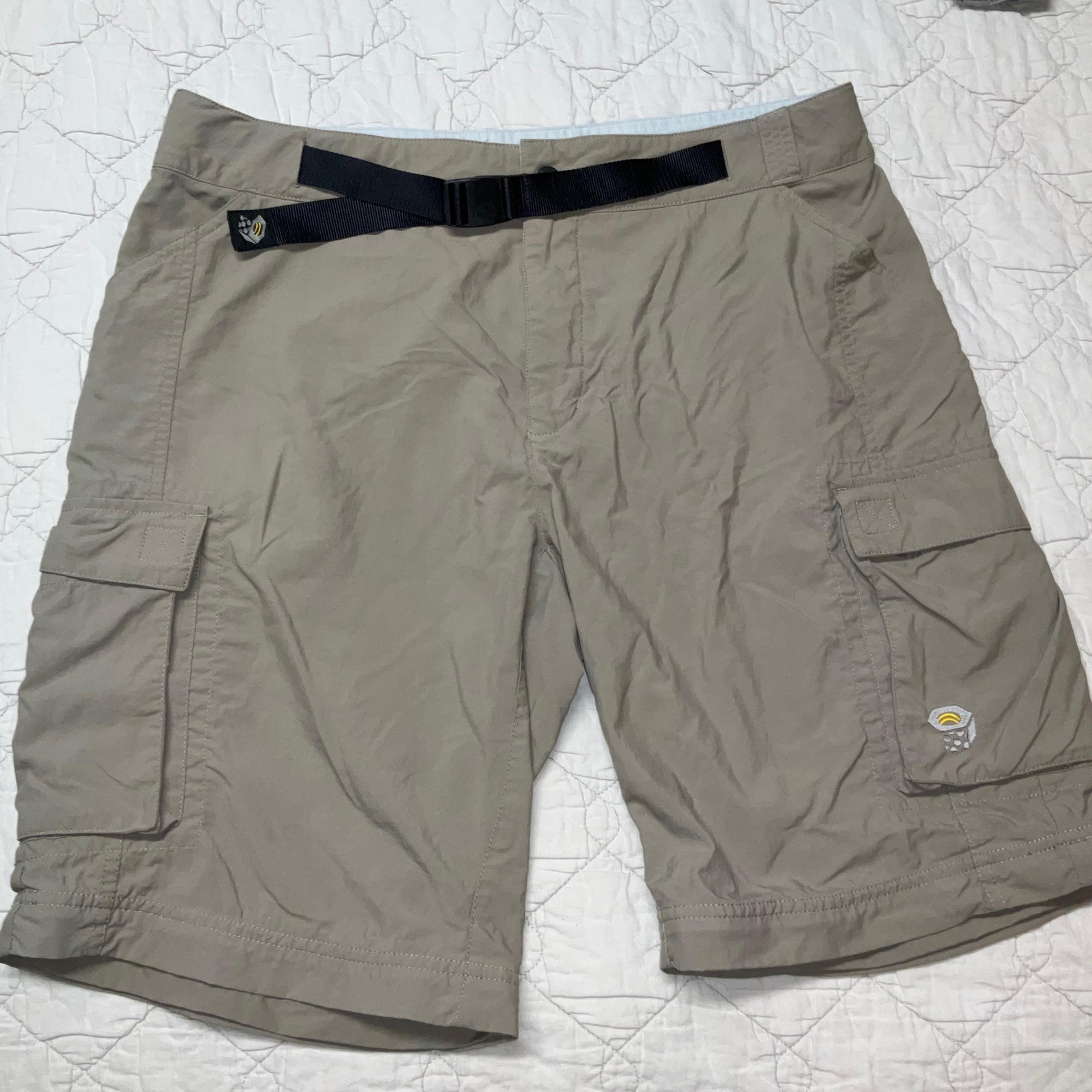 Mountain Hardwear mens Size Large 100% Nylon Outdoor Hiking Shorts