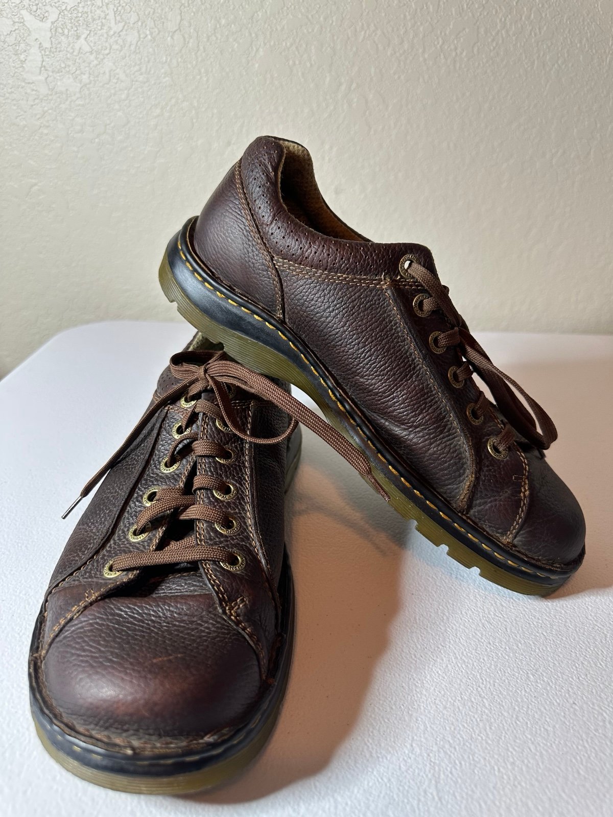 Dr. Martens brown leather casual men’s shoes size 11