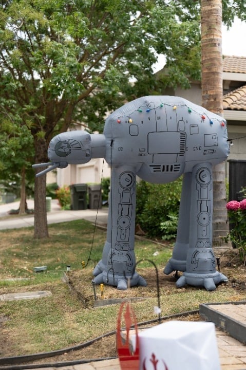 Star Wars AT-AT Walker Life-Size Inflatable 9' foot Gemmy Character Party Decor