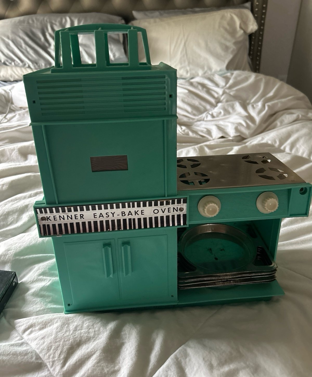 Vintage Easy bake oven