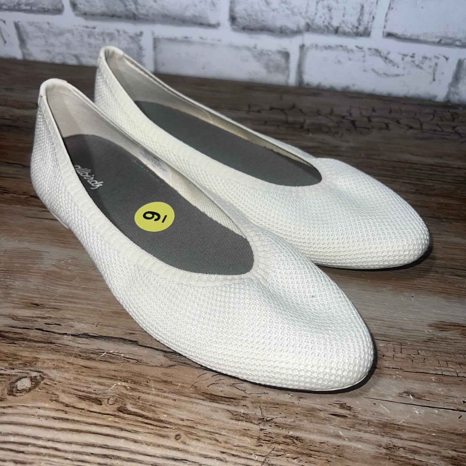 Allbirds Tree Breezers Pointed Toe Flats Off White Size 9 NEW