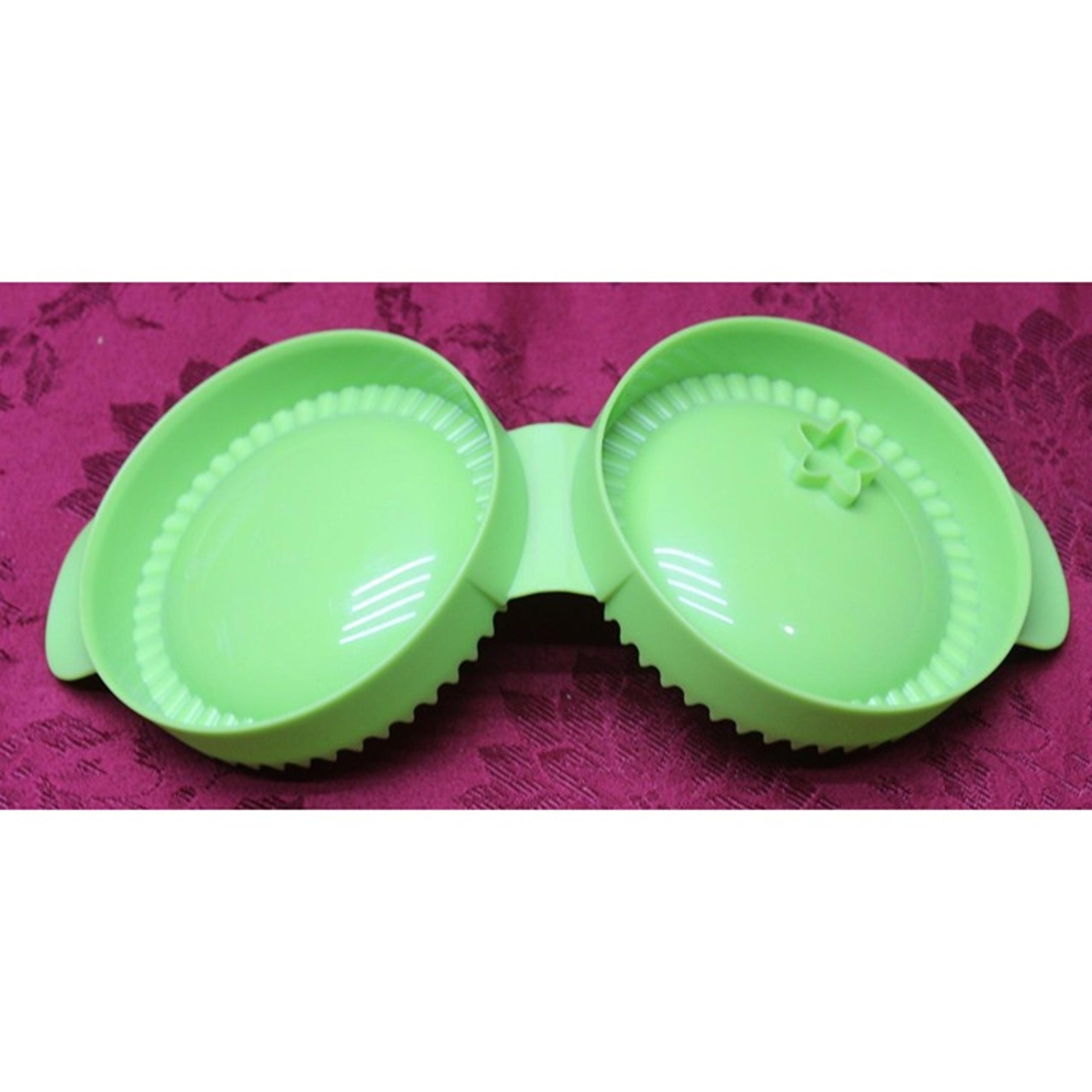 Tupperware Pastry Mini Pie Empanada Press Crimper Crustable Maker Kitchen Gadget