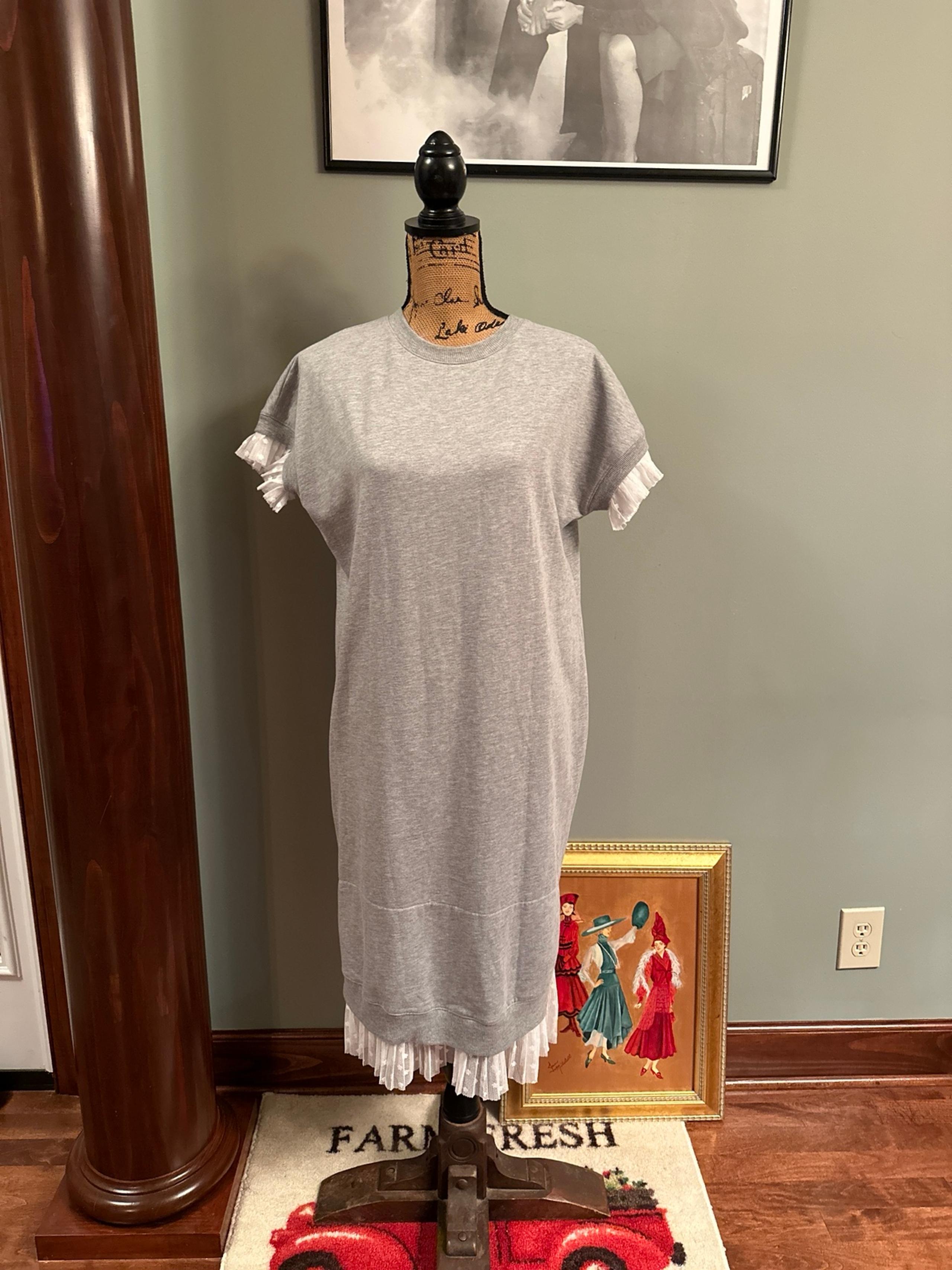 ASOS maternity dress size 4 NWT.