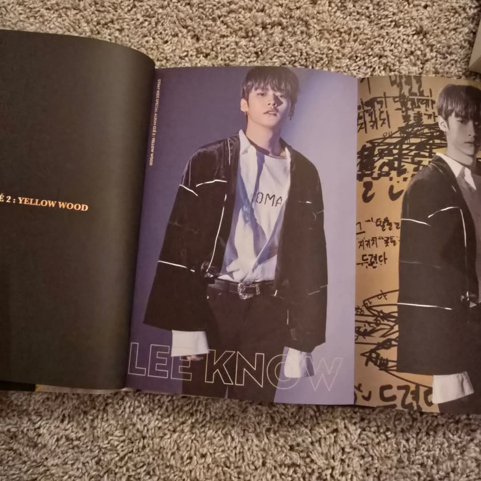 stray kids yellow wood