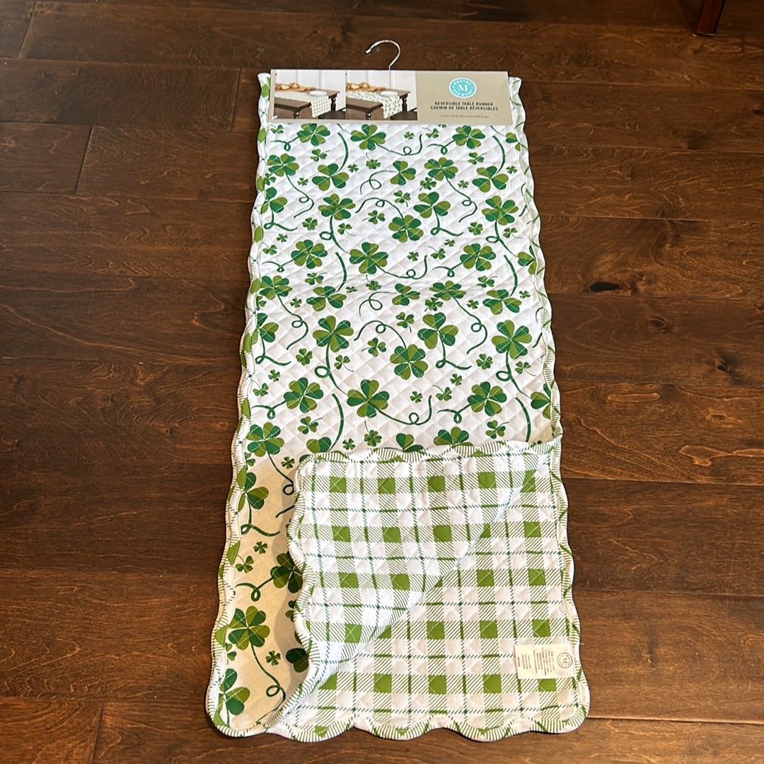 MARTHA STEWART Reversible Table Runner St Patrick’s Day Irish Clover Quilted