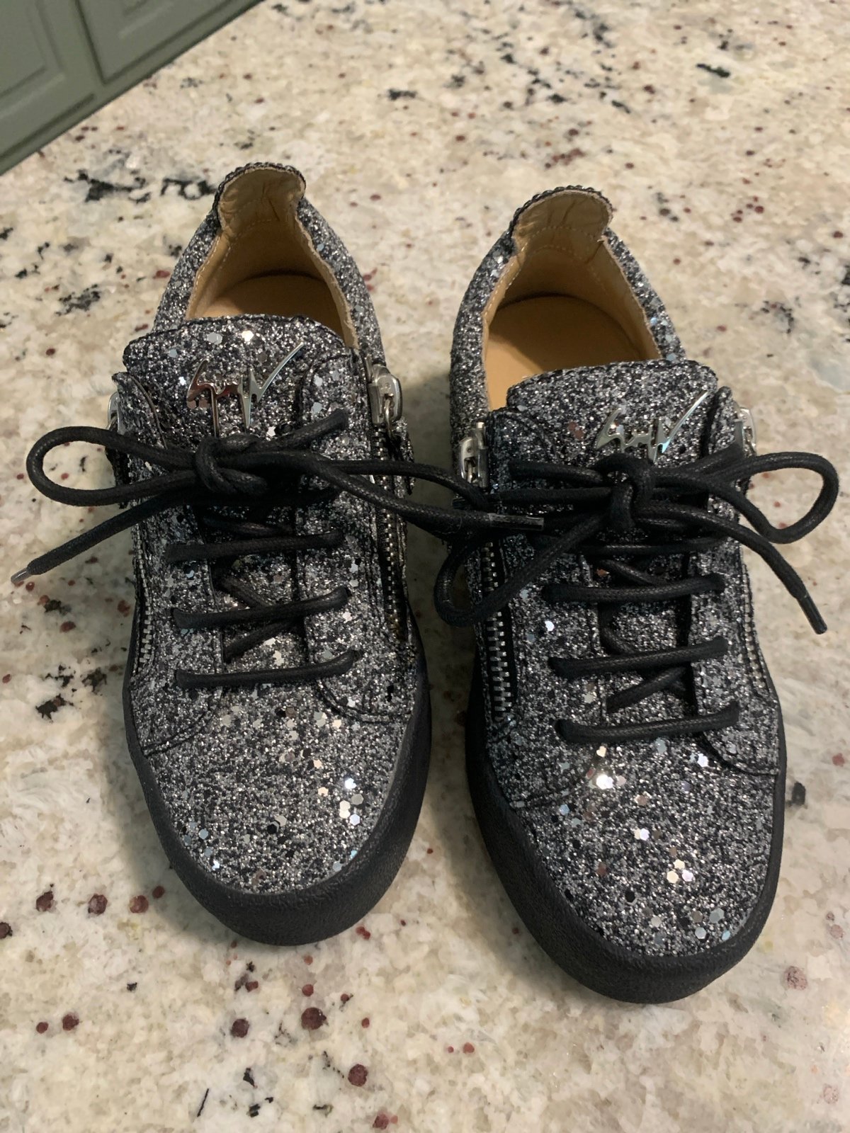 GIUSEPPE ZANOTTI】フラットシューズ スタッズ 黒 美品✳︎