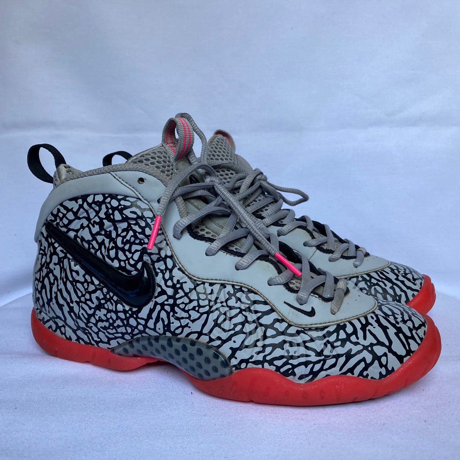 Nike foamposite girls outlet