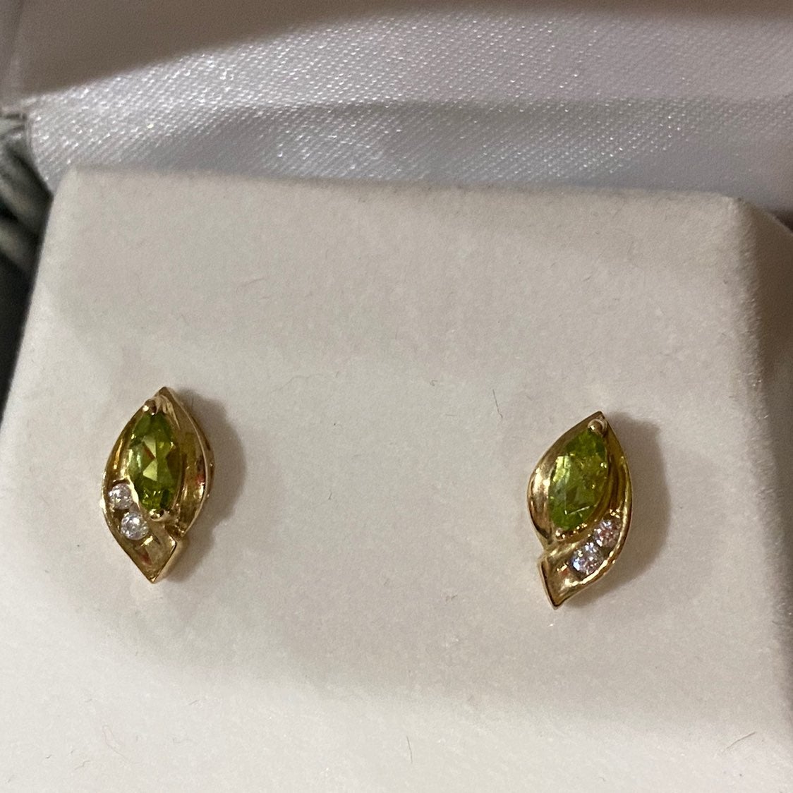 10k cz stamped earing