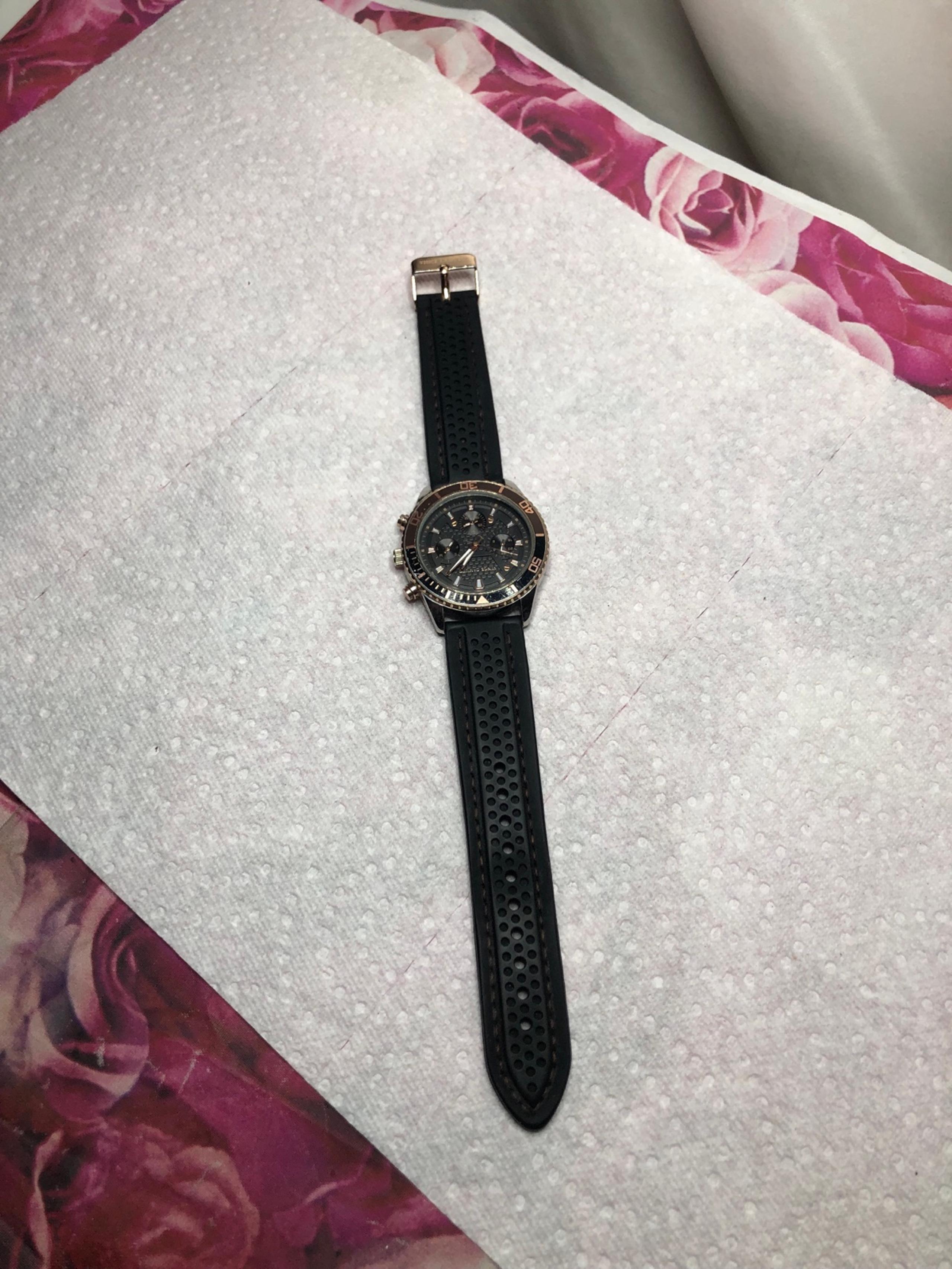 Men’s Vince Camuto watch
