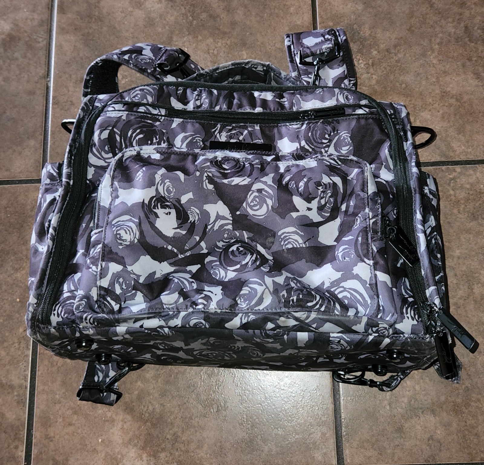 JuJuBe BFF black petals