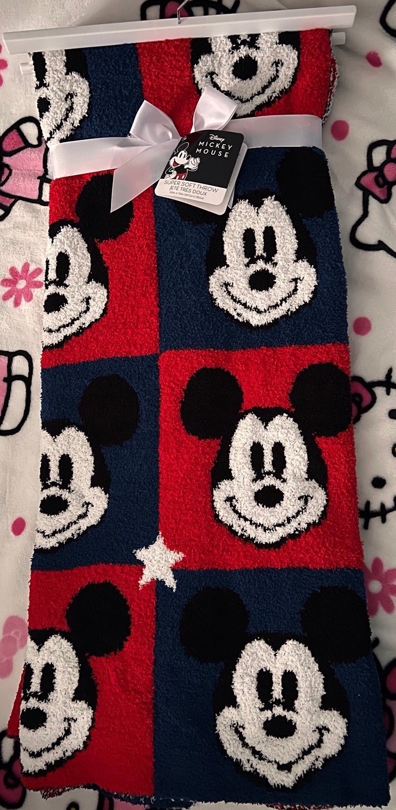 2024 Disney Mickey Mouse patriotic Throw Blanket, new with tags!