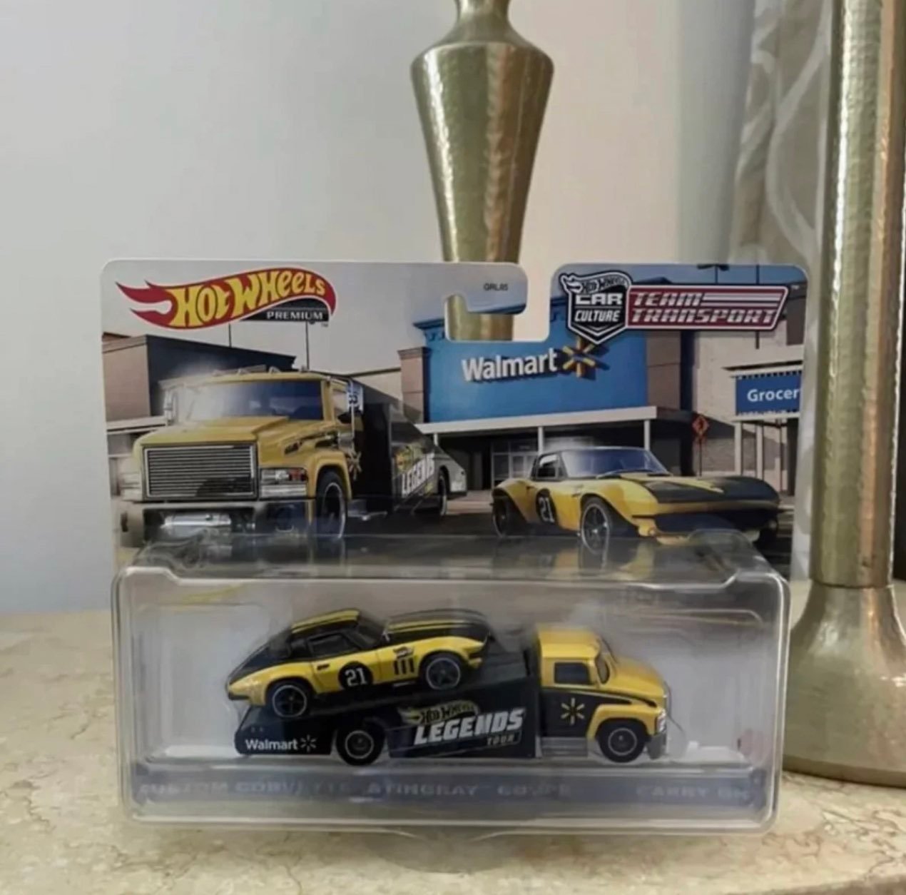 Hot Wheels LEGENDS Team Transport (Walma