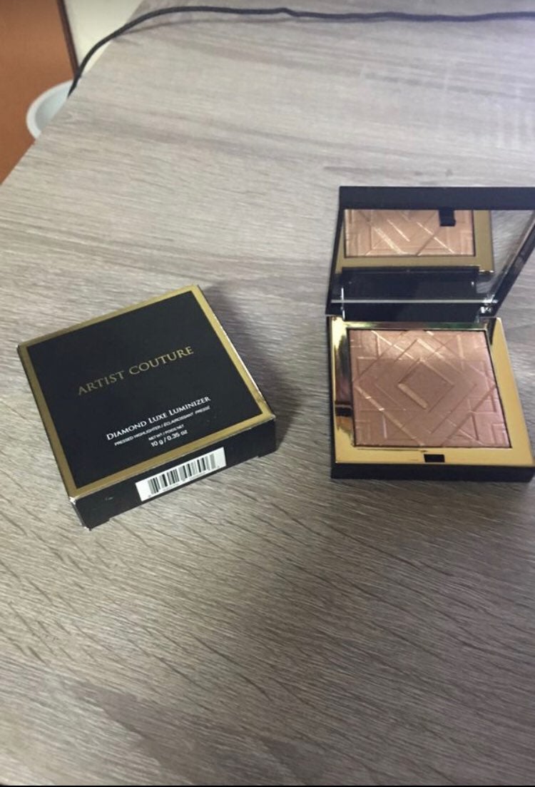 Artist Couture Pressed Highlighter makeu